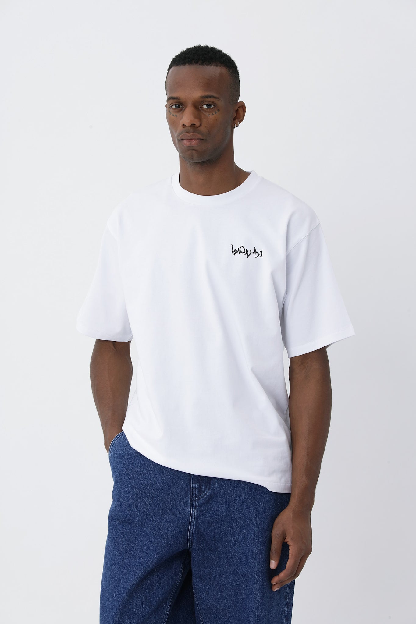 LA.01 Logo T-shirt - Bright White - Won Hundred Online Store