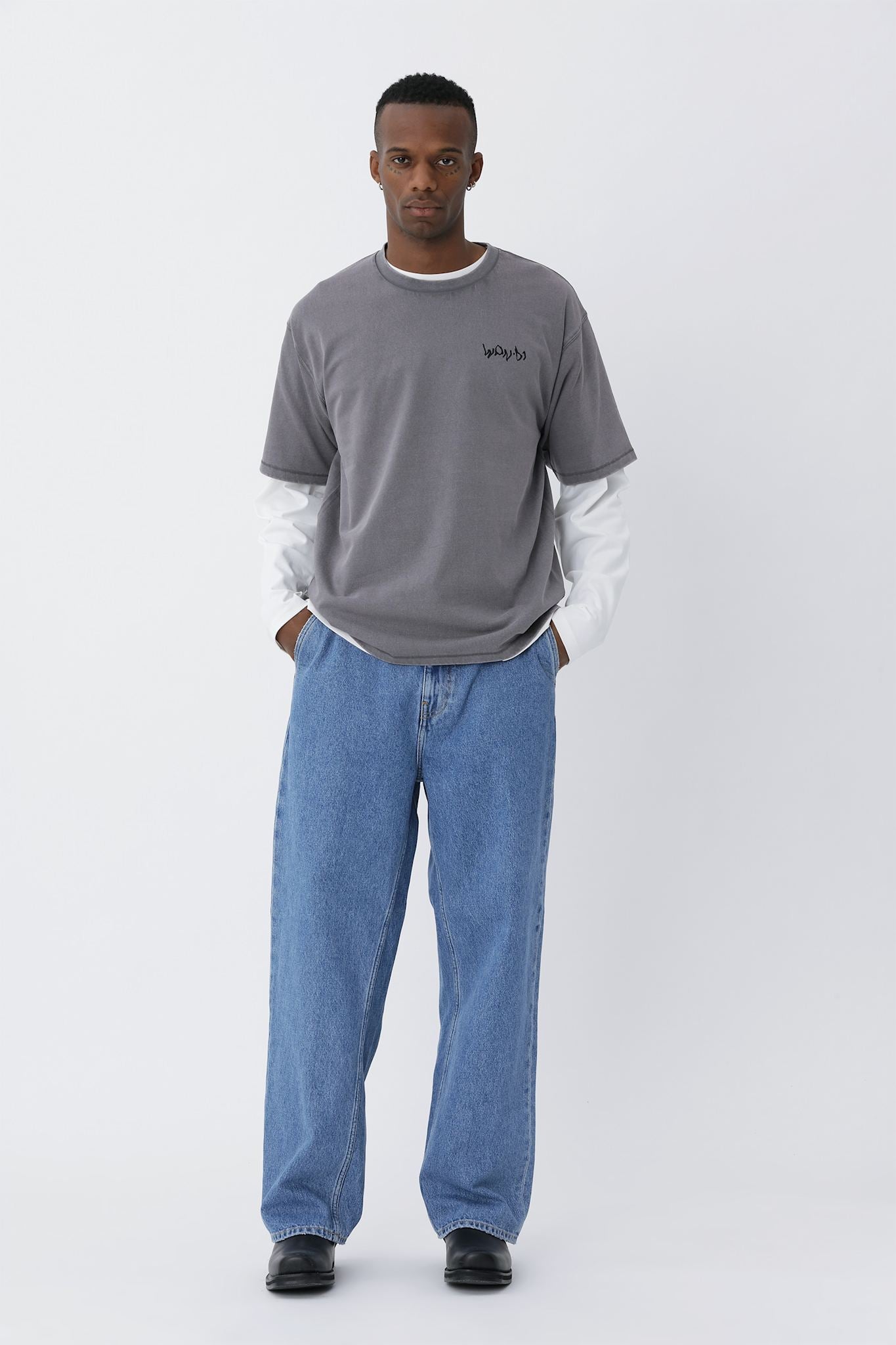 LA.01 Logo T-shirt - Charcoal Gray - Won Hundred Online Store