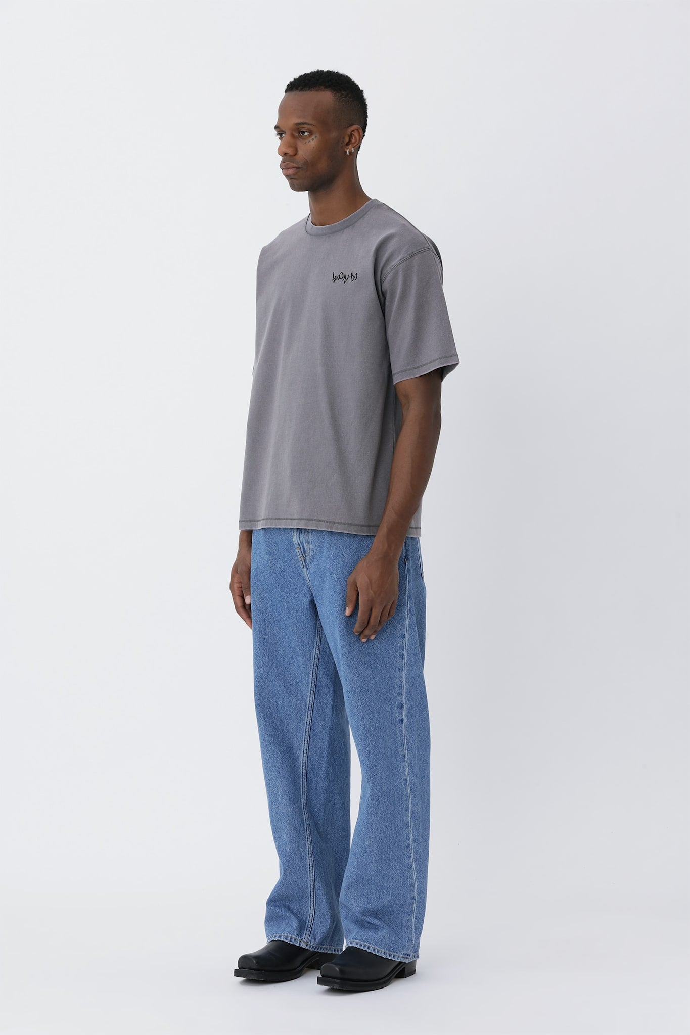 LA.01 Logo T-shirt - Charcoal Gray - Won Hundred Online Store