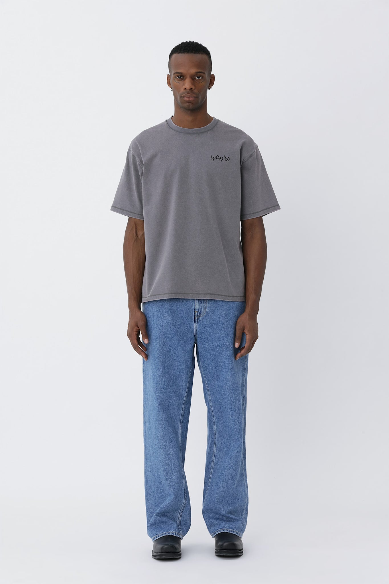 LA.01 Logo T-shirt - Charcoal Gray - Won Hundred Online Store