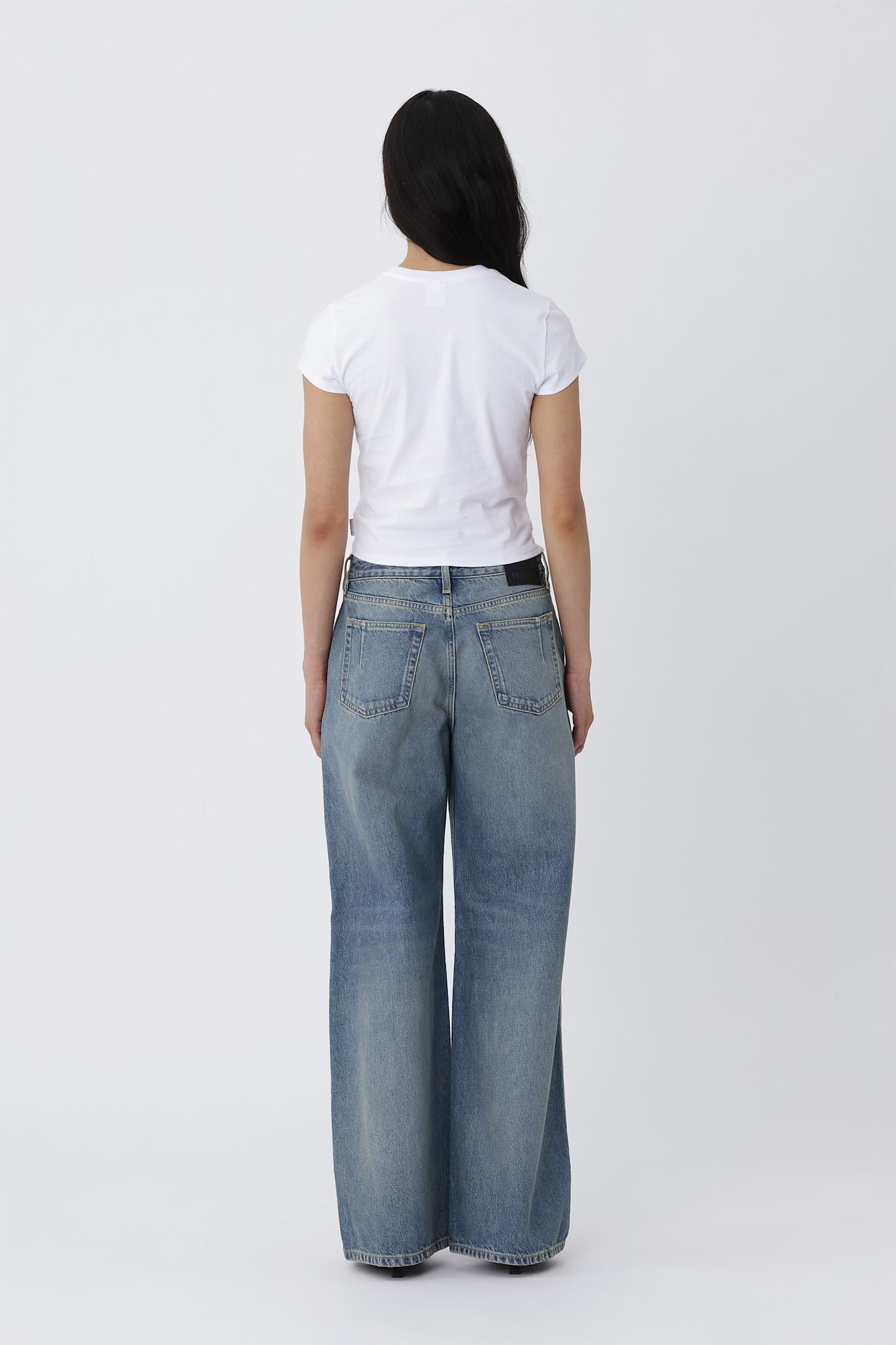 Lera T-Shirt - Won Hundred Online Store