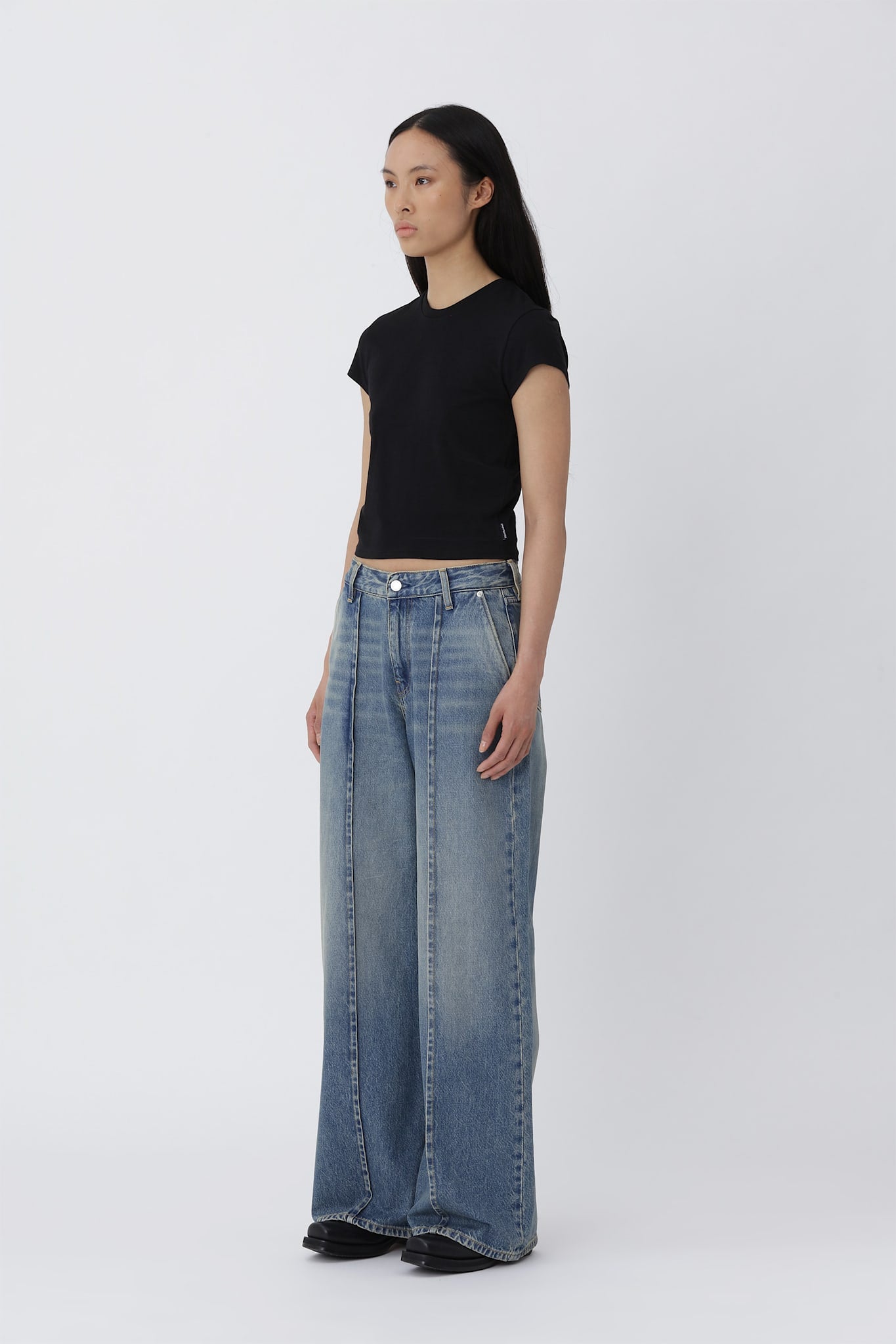 Lera T-Shirt - Won Hundred Online Store