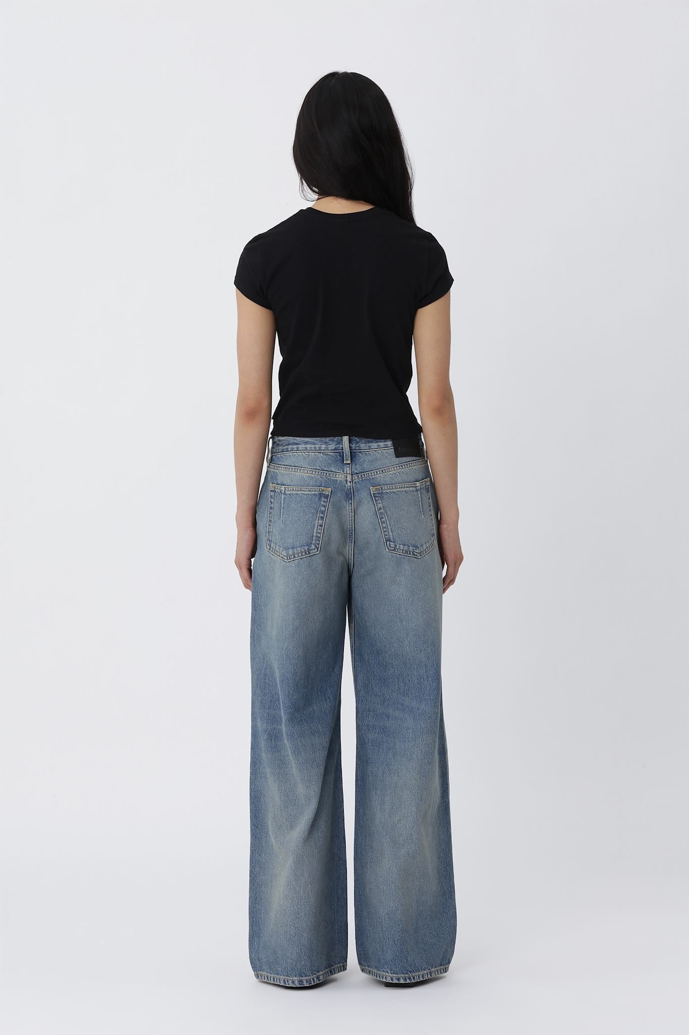 Lera T-Shirt - Won Hundred Online Store