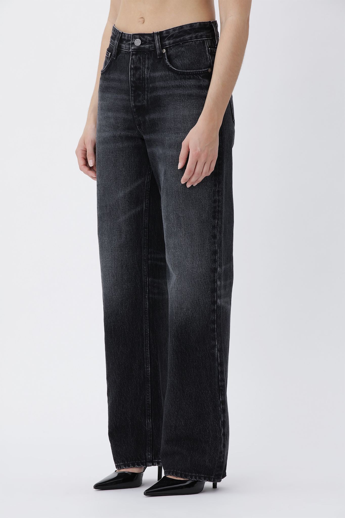 Genoa Sim Black W - Won Hundred Online Store