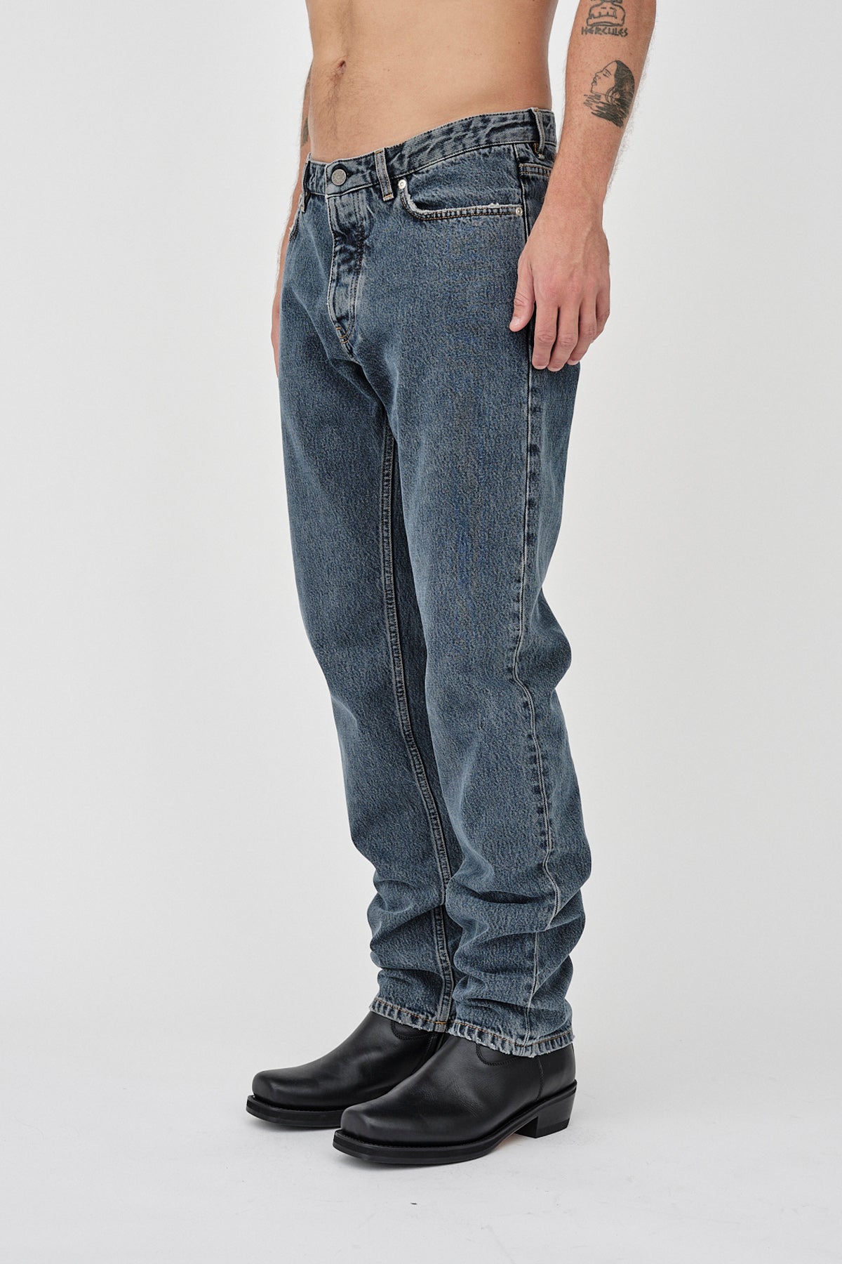 Won Hundred Men Archer Overdyed Black 5-Pockets Overdyed black