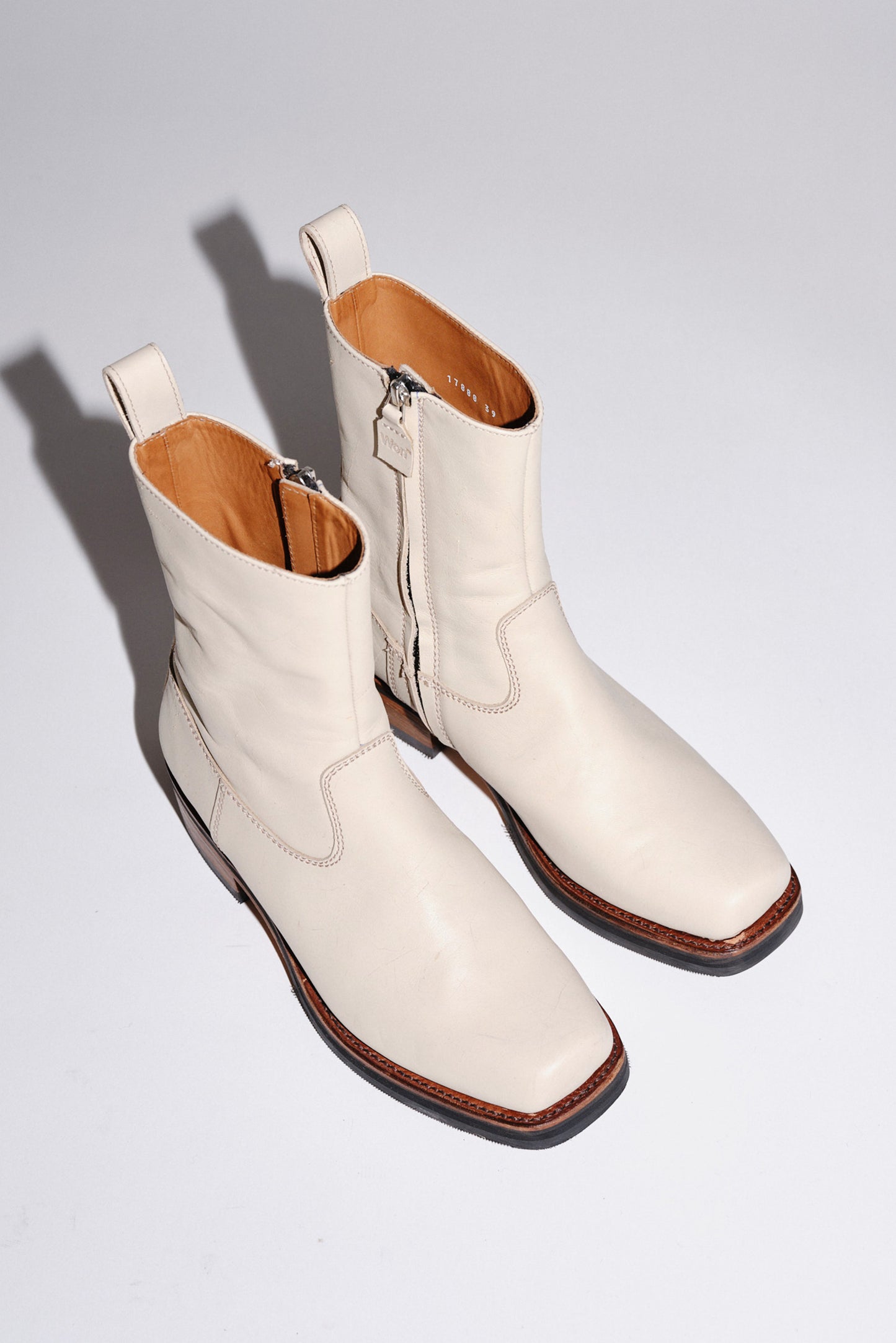 Won Hundred Unisex Barcelona Creme Shoes Creme