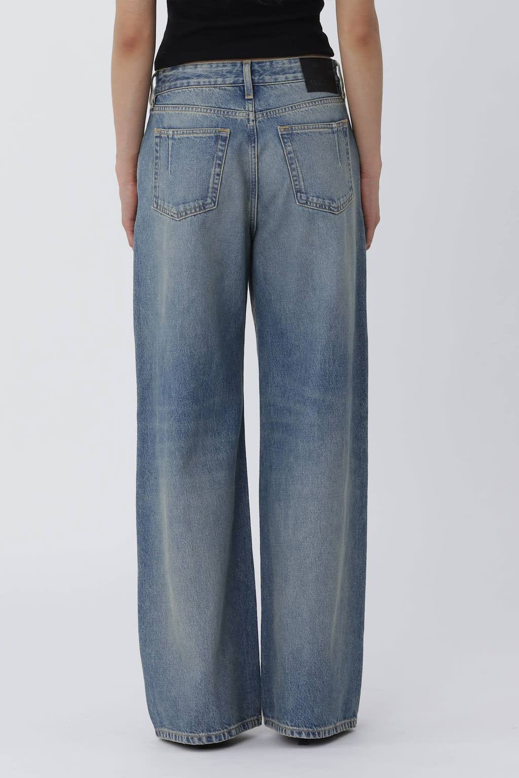 Kila Jeans
